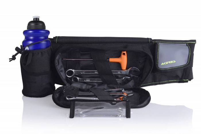 RAM PRO H2O Gürteltasche mit Magnet zum Auffinden von Schrauben im Gras.