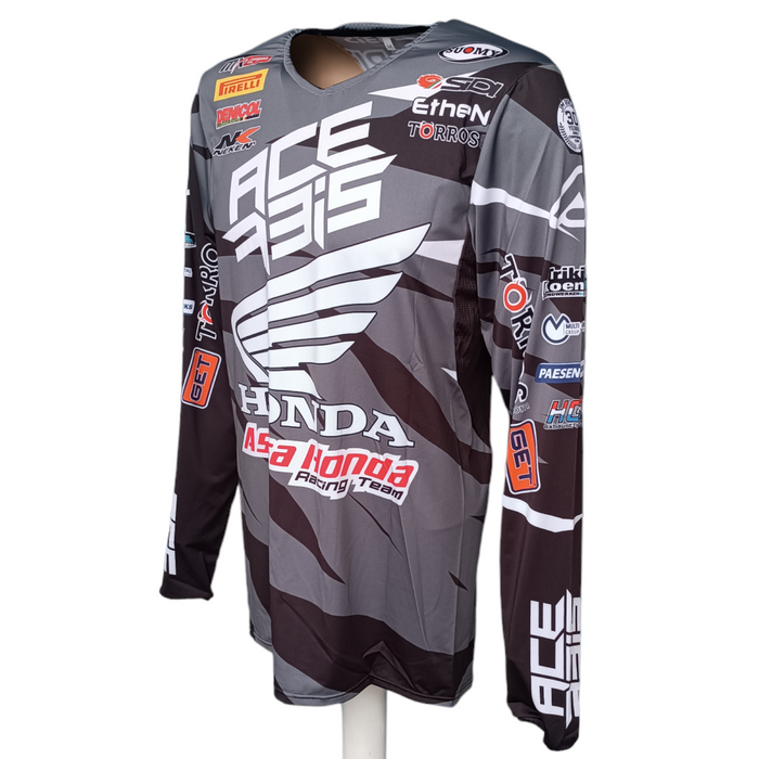 Set Hose + neue originale Shirt, kommt aus Überproduktion von Delvintor Alfarizi Hondax