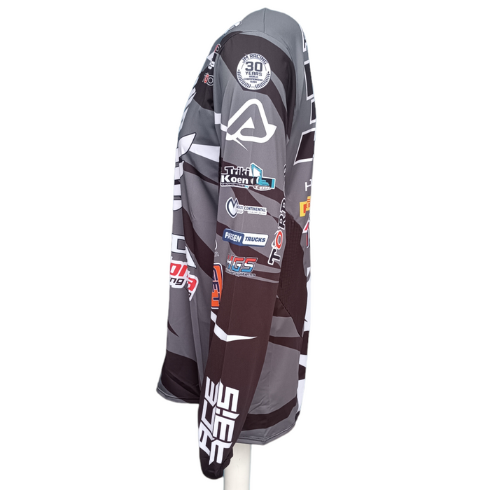 Das neue originale Shirt, kommt aus Überproduktion von Delvintor Alfarizi Hondax